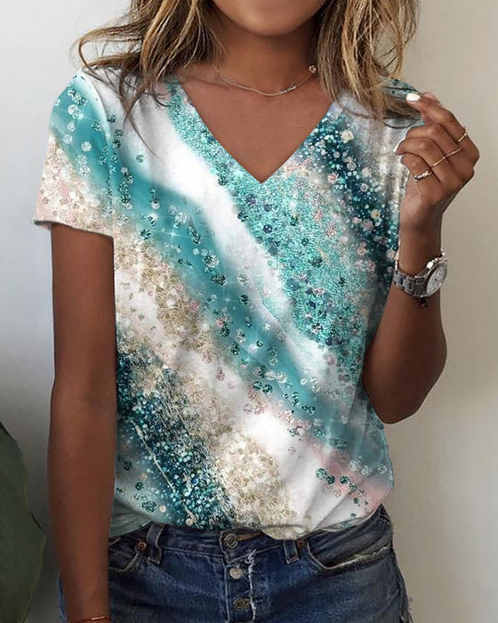 V Neck T-shirt in Gradient Print