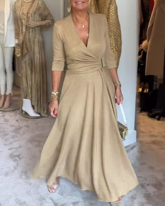 Elegant solid color V-neck three-quarter sleeve dress