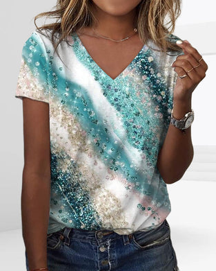 V Neck T-shirt in Gradient Print