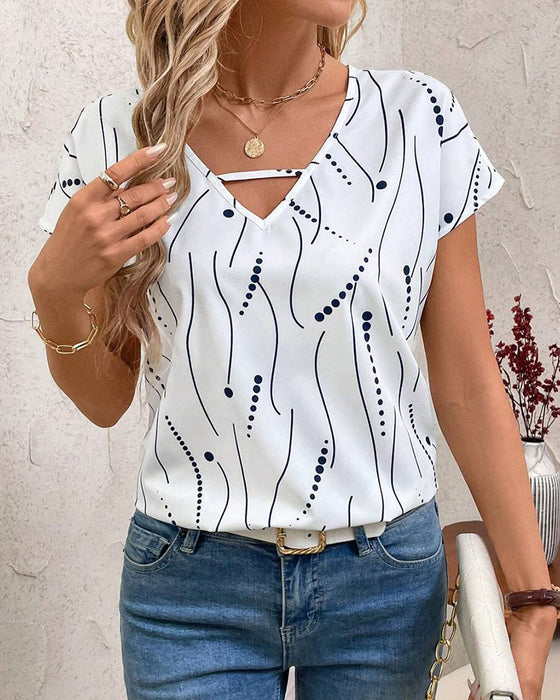 V-Neck Short-Sleeved Printed T-Shirt